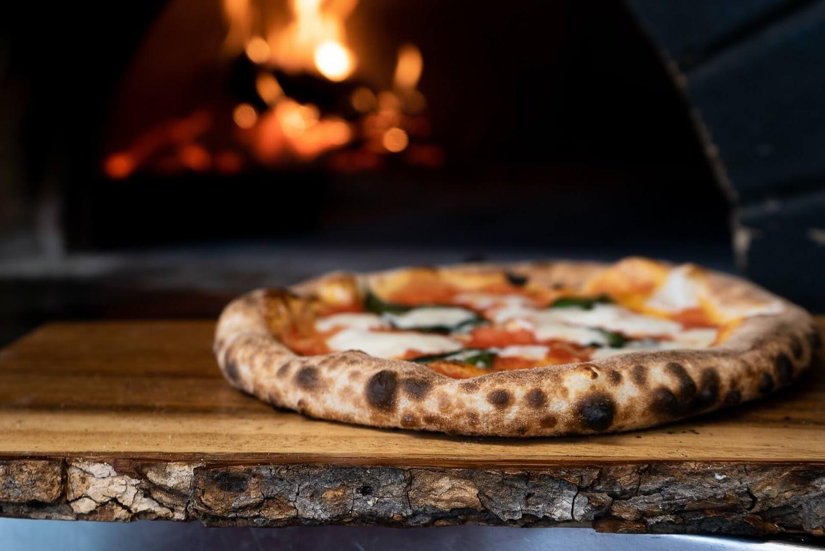 400c Pizzeria Menu