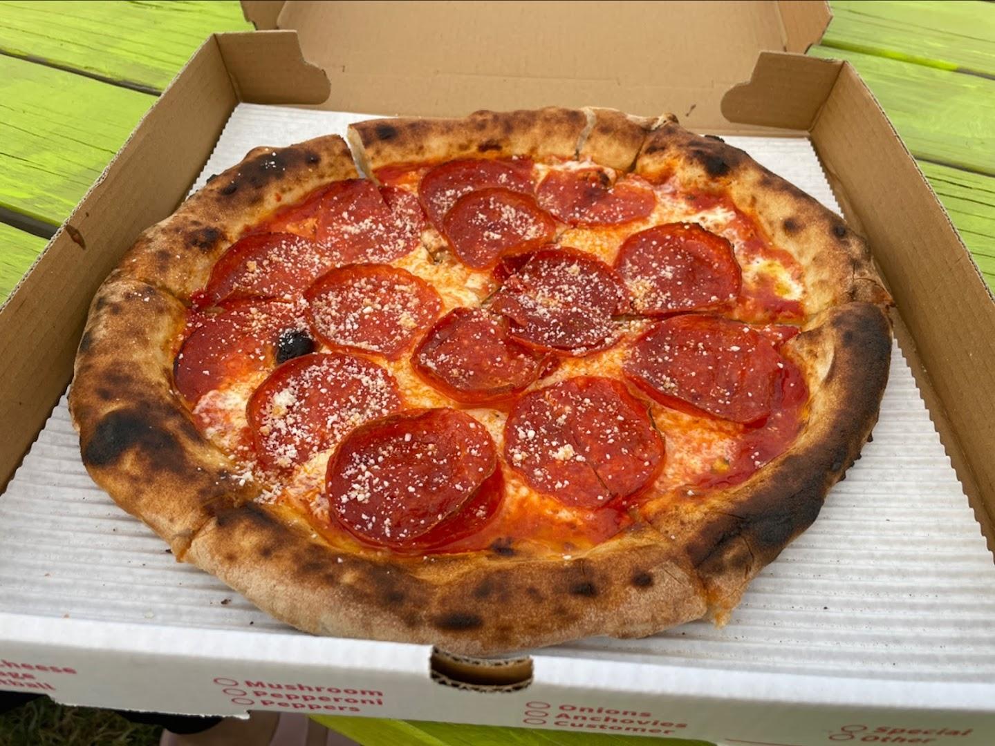 400c Pizzeria