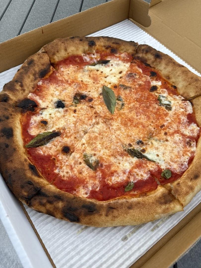 400c Pizzeria